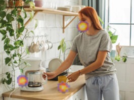 Насадка для смартфона SoundCam Go показывает источники звука на фото