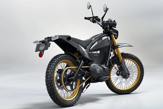 Технологичный скремблер S6 от Royal Enfield появится в продаже в конце 2026 года