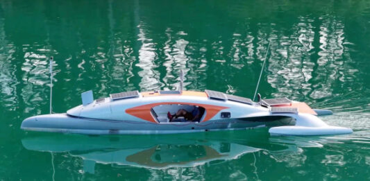 Единственный в мире тримаран с педальным приводом готовится к кругосветному путешествию