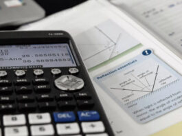 В век компьютеров и чат-ботов Casio по-прежнему продает миллионы калькуляторов в год