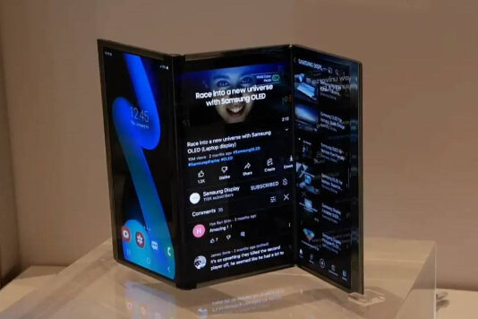 Через несколько дней стартуют продажи Galaxy Z TriFold — трехстворчатого смартфона от Samsung