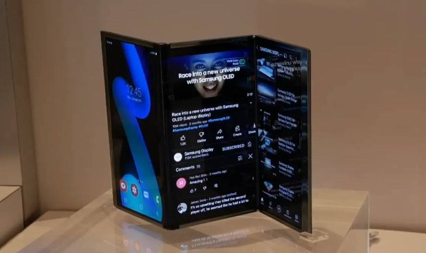 Через несколько дней стартуют продажи Galaxy Z TriFold — трехстворчатого смартфона от Samsung