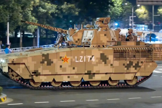 Китай продемонстрировал ZTZ100 (Тип 100) — один из самых продвинутых танков в мире