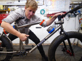 Эксцентричный изобретатель разработал велосипед на магнитной подвеске