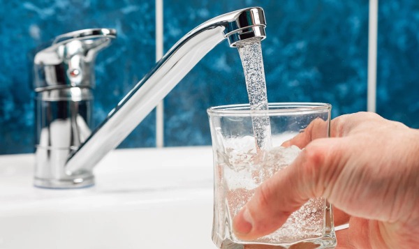 Сорокалетнее исследование показало: фторирование питьевой воды не приводит к слабоумию