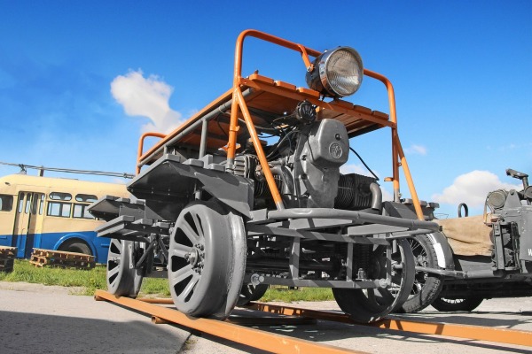 Что такое дрезина, как она устроена и где используется в наши дни