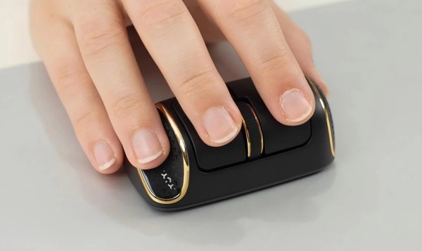 Самая маленькая мышь в мире NanoFlow i2 Air работает на любых поверхностях