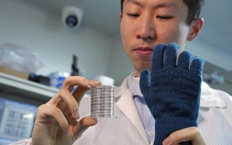 Китайские ученые представили чип в формате тончайшего волокна