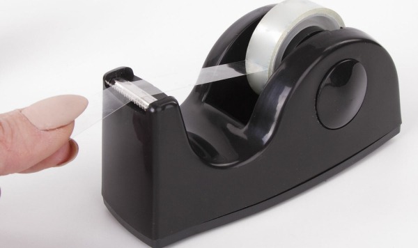 Ученые раскрыли секрет &laquo;треска&raquo; скотча при отрыве