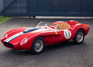 Детский суперкар Ferrari был продан на аукционе за рекордные 243 000 долларов