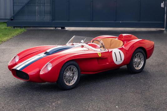 Детский суперкар Ferrari был продан на аукционе за рекордные 243 000 долларов