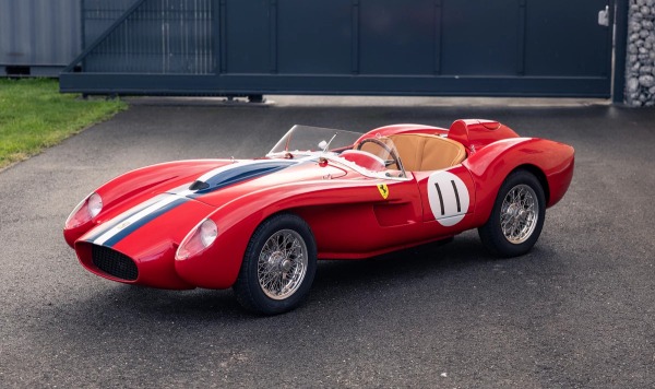Детский суперкар Ferrari был продан на аукционе за рекордные 243 000 долларов