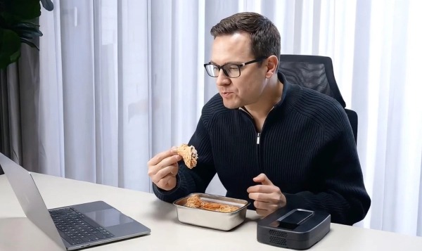 Ланч-бокс HeatWave Go самостоятельно разогреет еду всего за 15 минут