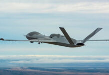 Американский беспилотник MQ-20 Avenger победил истребитель в учебном бою