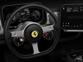 Новейший электромобиль Ferrari получил дизайн интерьера от Джони Айва