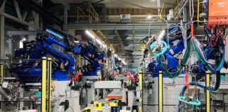 В России запущено семь заводов, производящих автокомпоненты и электромобили