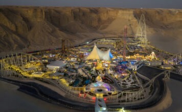Три самых фантастических американских горки в мире открылись в Саудовской Аравии