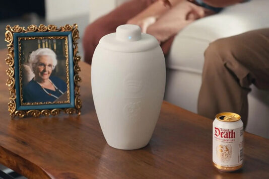 Погребальные урны от Spotify позволят вам играть любимую музыку из могилы