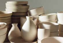 Во Владимире разработали керамику, которая сама покрывает себя глазурью