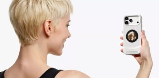 Чехол Selfix позволит снимать классные селфи на основную камеру iPhone