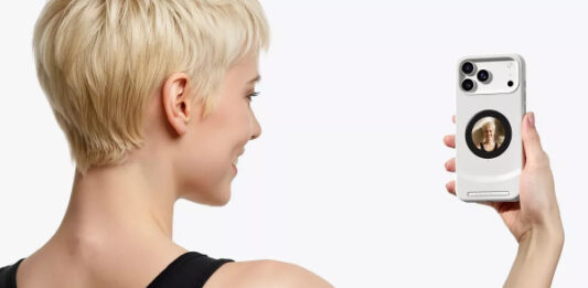 Чехол Selfix позволит снимать классные селфи на основную камеру iPhone