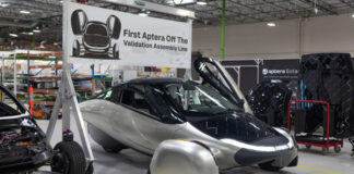 Aptera выпустила первые образцы электромобиля, которому не нужны розетки