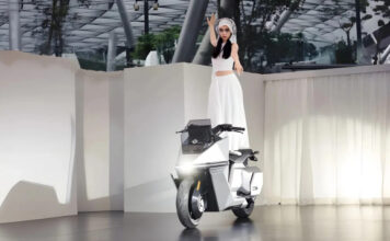 Первый в мире самобалансирующий электробайк OMO X запущен в серийное производство