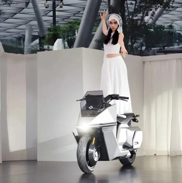 Первый в мире самобалансирующий электробайк OMO X запущен в серийное производство