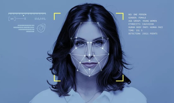 Пожилая женщина провела шесть месяцев в тюрьме и потеряла дом из-за ошибки системы распознавания лиц