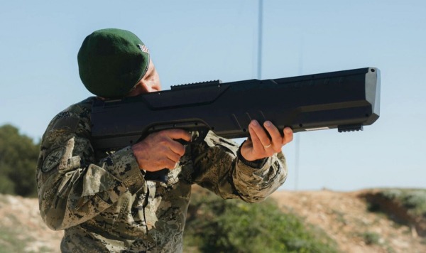 Американская Lyocon разработала лазерный излучатель для ослепления дронов