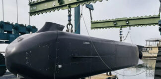 ВМС США выбрали подводный «авианосец» для запуска роев дронов