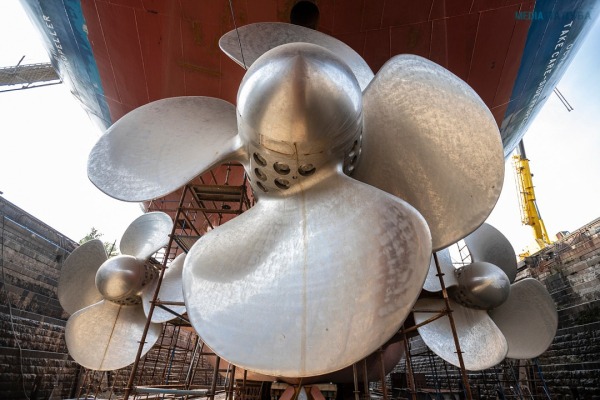 Принцип работы ледокола: как корабли ломают лед