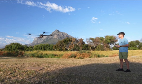 Самый энергоэффективный дрон в мире может продержаться в воздухе 3,5 часа