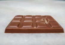 Mondelez выпустила первый в мире шоколад из выращенных в лаборатории какао-бобов