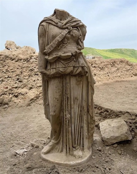 В библейском городе Лаодикее археологи нашли 2000-летнюю статую Афины