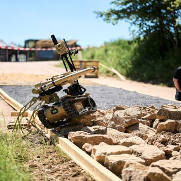 Этим летом в Швейцарии пройдут самые экстремальные состязания военных роботов