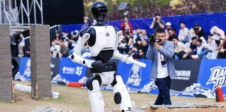 Робот Tien Kung 3.0 выиграл в состязании Robot Warrior Challenge полностью без участия человека