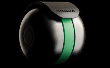 Хитрый велосипедный звонок от Škoda спасет прохожих в наушниках