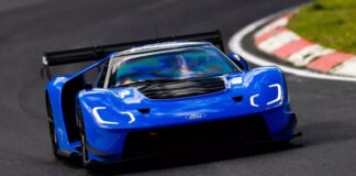 Ford GT Mk IV стал самым быстрым бензиновым болидом на трассе Нюрбургринг