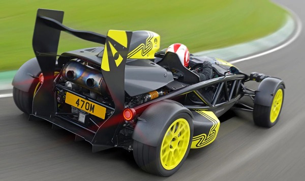 525-сильный гоночный карт Atom 4RR допущен к езде по дорогам общего пользования