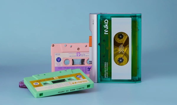 Gadhouse выпустила продвинутый кассетный плейер Miko в стиле 80-х