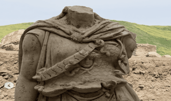 В библейском городе Лаодикее археологи нашли 2000-летнюю статую Афины