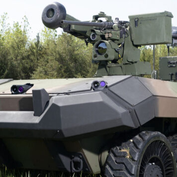 Армия США испытывает автономного боевого робота Hunter Wolf, оснащенного радаром и пулеметом