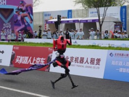 Робо-бегун «Молния» от Honor побил человеческий рекорд в полумарафоне