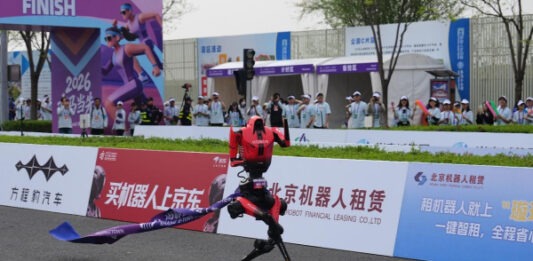 Робо-бегун «Молния» от Honor побил человеческий рекорд в полумарафоне