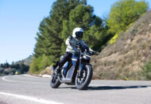 Honda даст электрическим мотоциклам возможность газовать и вибрировать