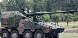 Самоходная гаубица RCH-155 на базе компактного БТР Boxer усилит британскую армию