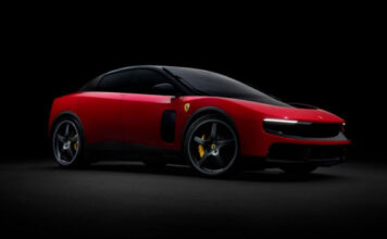 Ferrari выпустила свой первый суперкар на электрической тяге