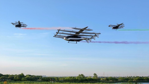 AutoFlight испытала в полете крупнейший электрический eVTOL