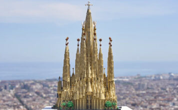 Lego выпустила свой самый большой конструктор — и это Sagrada Familia Антонио Гауди
